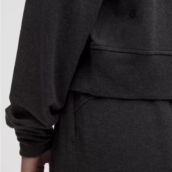 ❤️ Lululemon BeCalm Scoop Neck Pullover Size M NWT - Picture 3 of 7